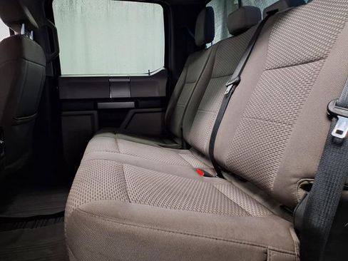 Used 2022 Ford F250 XLT w/ Black Appearance Package AWD/4WD image 6