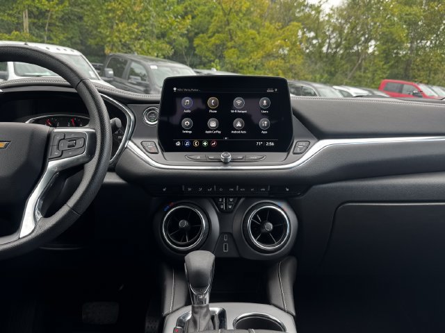 Used 2025 Chevrolet Blazer LT FWD image 23