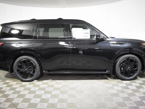 New 2026 INFINITI QX80 4WD image 6