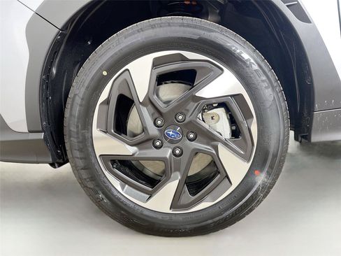 Used 2025 Subaru Crosstrek 2.5i Limited w/ Popular Package #3A AWD/4WD image 31