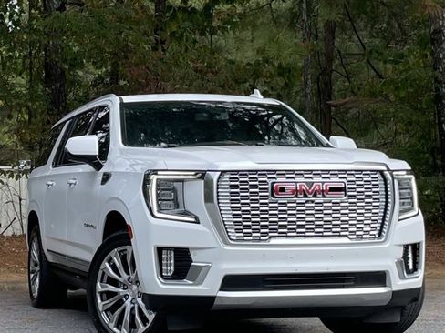 Used 2022 GMC Yukon XL Denali w/ Max Trailering Package image 11