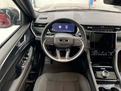 New 2026 Jeep Grand Cherokee L Laredo AWD/4WD image 11