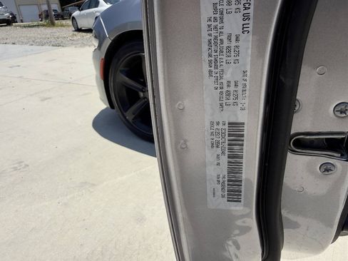 Used 2018 Dodge Charger R/T RWD image 27