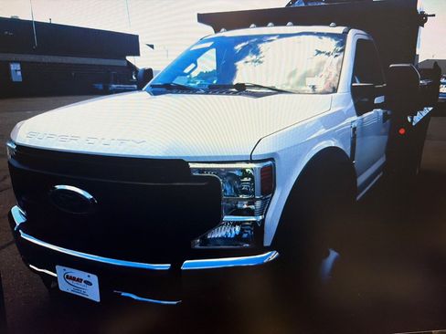 Used 2021 Ford F550 4x4 Regular Cab Super Duty image 1