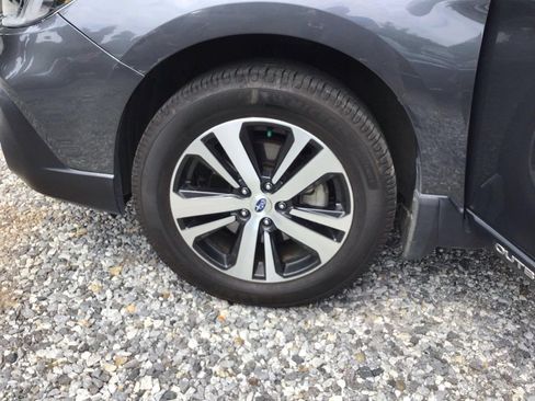 Used 2019 Subaru Outback 2.5i Limited w/ Popular Package #2 AWD/4WD image 9