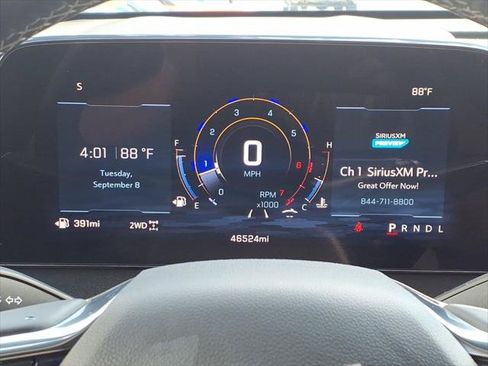 Used 2025 Chevrolet Traverse LT AWD/4WD image 16