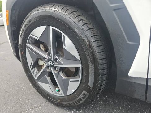 Used 2025 Hyundai Tucson SEL FWD image 12