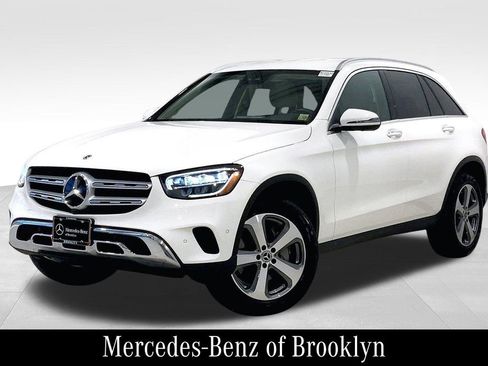Certified 2022 Mercedes-Benz GLC 300 4MATIC image 3