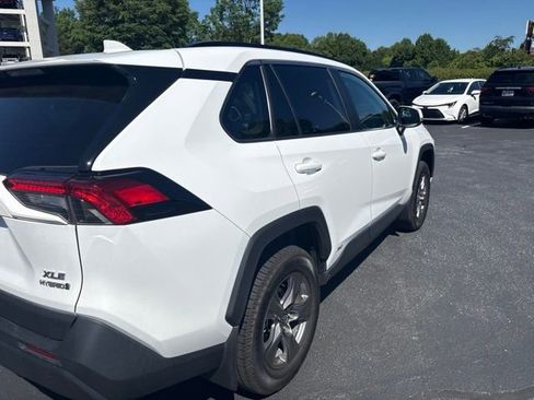 Used 2024 Toyota RAV4 XLE w/ Convenience Package AWD/4WD image 8