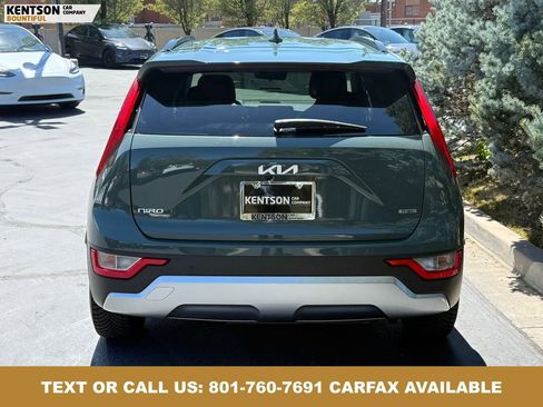 Used 2023 Kia Niro EX FWD image 7