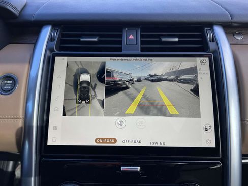 Used 2023 Land Rover Discovery HSE R-Dynamic image 26