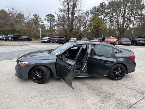 Used 2024 Honda Civic Sport image 17