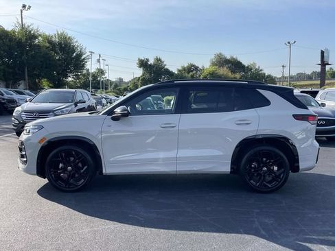 Certified 2026 Volkswagen Tiguan SE R-Line FWD image 4