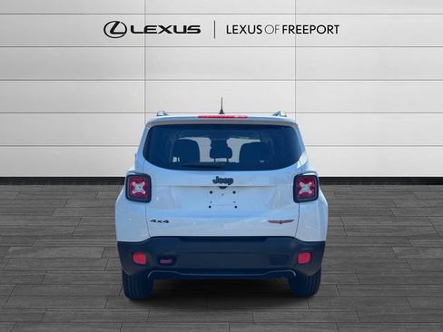 Used 2017 Jeep Renegade Trailhawk AWD/4WD image 5