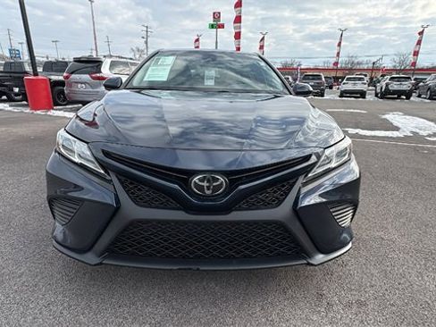 Used 2019 Toyota Camry SE image 8