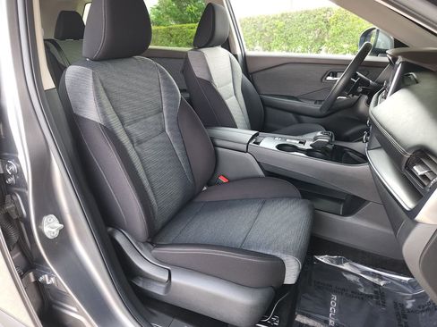 Certified 2023 Nissan Rogue SV image 20