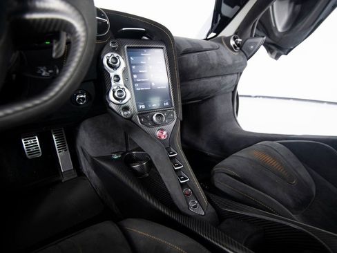Used 2021 McLaren 765LT RWD image 22