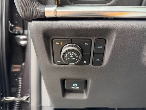 New 2026 Ford Expedition Tremor image 10