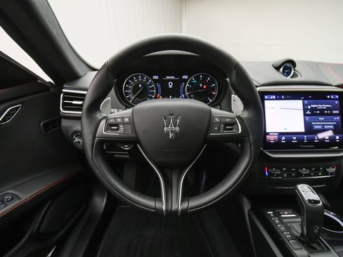 New 2024 Maserati Ghibli Modena Ultima Q4 image 14