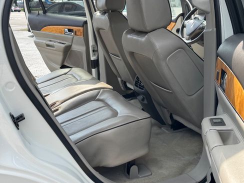 Used 2012 Lincoln MKX AWD image 16