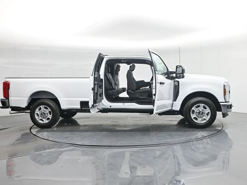 New 2026 Ford F350 XLT image 4