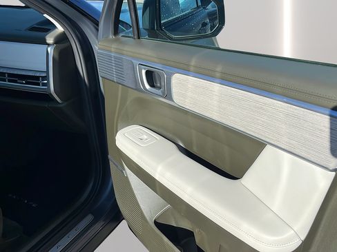 Certified 2025 Hyundai Santa Fe Calligraphy FWD image 22