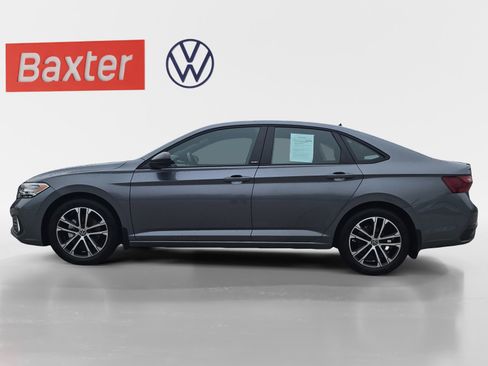 Certified 2024 Volkswagen Jetta Sport image 12