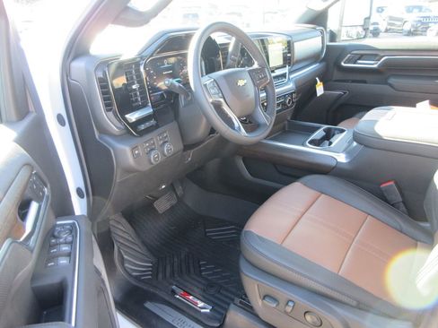 New 2026 Chevrolet Silverado 3500 High Country w/ High Country Premium Package image 15