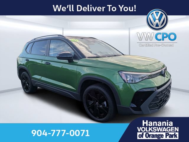 Certified 2025 Volkswagen Taos SE FWD image 1