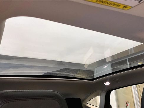 Used 2019 Jaguar E-PACE S image 14