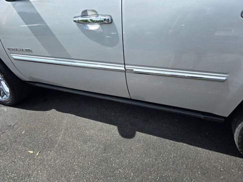 Used 2014 Cadillac Escalade Platinum AWD/4WD image 25