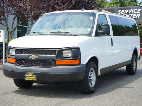 Used 2017 Chevrolet Express 3500 LS RWD image 1