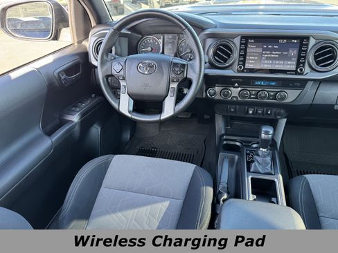 Used 2021 Toyota Tacoma TRD Sport image 4