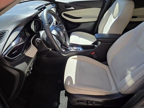 Used 2021 Buick Encore GX Select image 11
