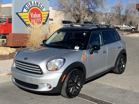 Used 2014 MINI Cooper Countryman image 3