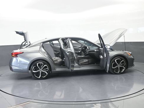 Used 2024 Nissan Altima 2.5 SR FWD image 68