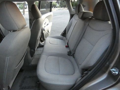 Used 2018 Kia Soul EV image 39