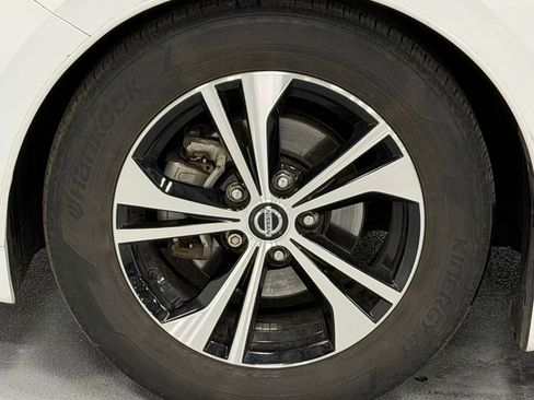 Used 2020 Nissan Sentra SV image 8