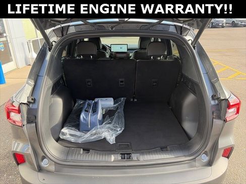 Used 2025 Ford Escape ST-Line w/ Tech Pack #1 image 11