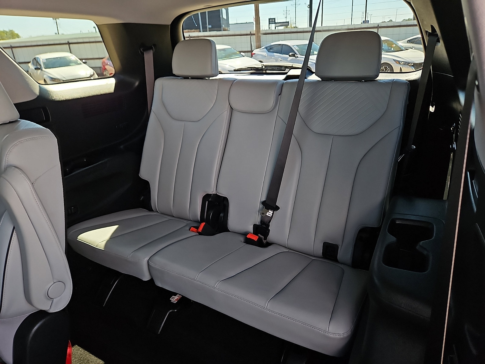 Used 2025 Hyundai Palisade SEL FWD image 10