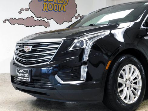 Used 2017 Cadillac XT5 FWD image 13