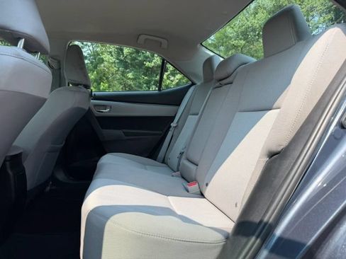 Used 2016 Toyota Corolla LE FWD image 12