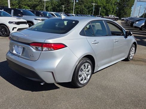 Used 2026 Toyota Corolla LE FWD image 12