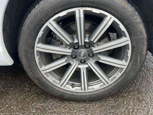 Used 2017 Audi Q7 3.0T Premium Plus w/ Premium Plus Package image 13