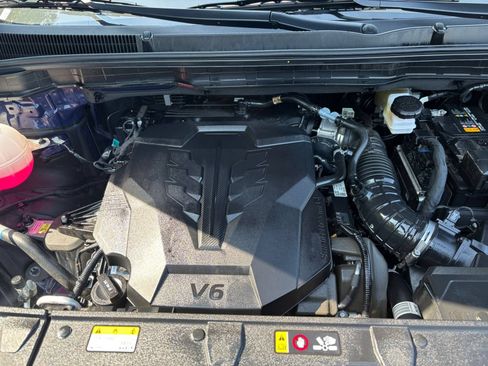 Used 2026 Kia Carnival FWD image 30