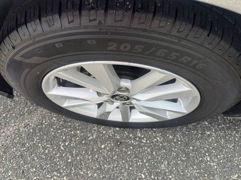Used 2025 Toyota Camry LE FWD image 24