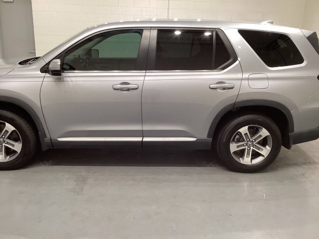 Used 2024 Honda Pilot EX-L image 4