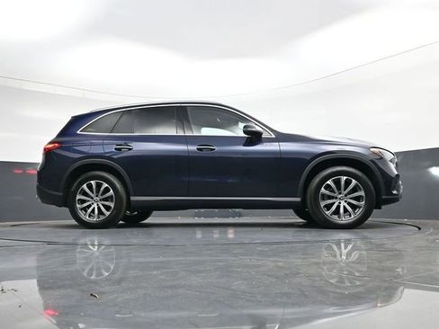 Used 2024 Mercedes-Benz GLC 300 image 30