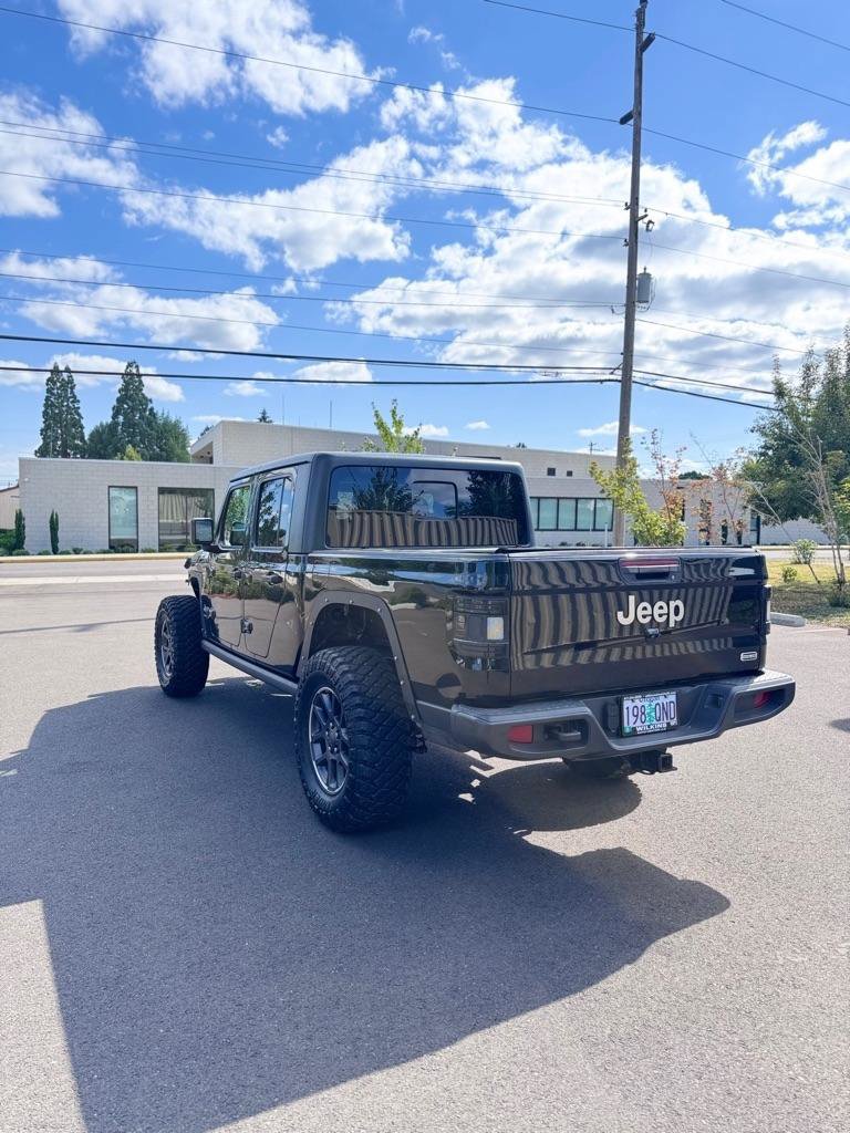 Used 2020 Jeep Gladiator Overland AWD/4WD image 7