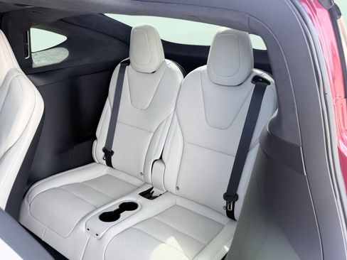 Used 2025 Tesla Model X Plaid image 47